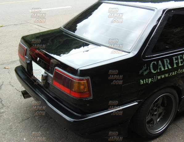 J-Blood Rear Trunk Street Spec with Holes for Garnish Carbon Fiber Plain Weave - AE86 2-Door